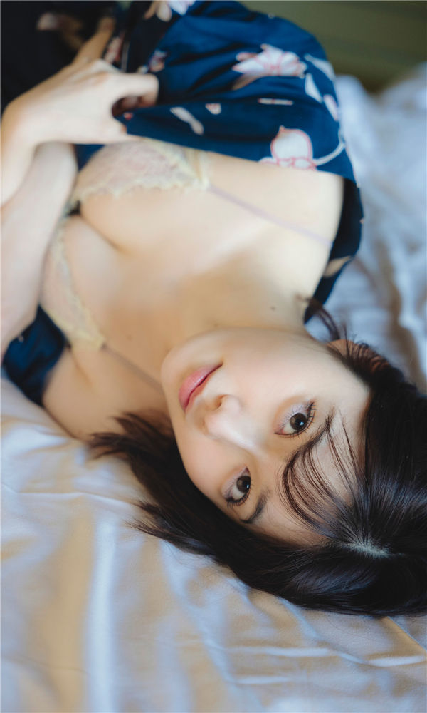 礒部花凜写真集《ゆけむり旅情》高清全本[70P] 日系套图-第2张