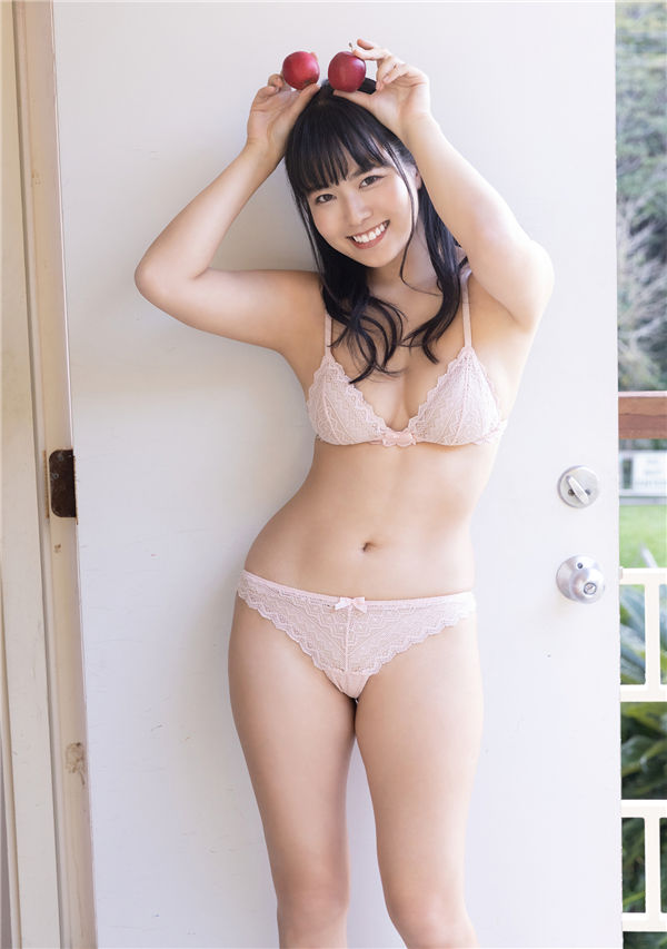 東雲うみ写真集《うみと休も。》高清全本[34P] 日系套图-第3张