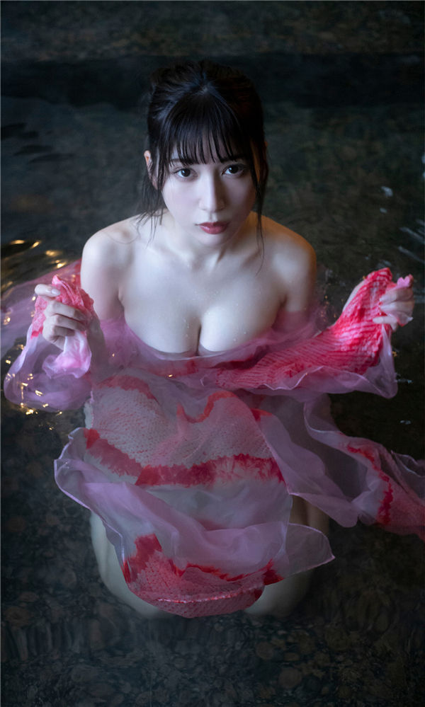 雪平莉左写真集《冬に泳ぐ。～prologue～》高清全本[36P] 日系套图-第4张