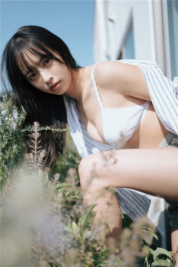 大槻りこ写真集《朝陽と…》高清全本[62P] 日系套图-第3张