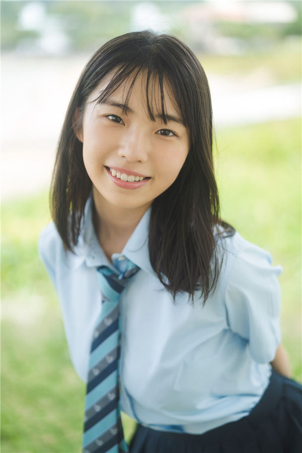 菊地姫奈写真集《ヤンマガアザーっす！ ＜ＹＭ２０２２年４９号未公開カット＞》高清全本[51P] 日系套图-第2张